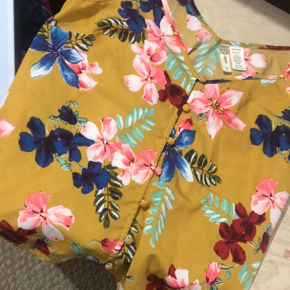 Shirt - Picture 3 of 3